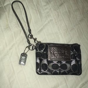 COACH WRISTLET 😍